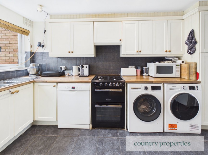 4 bedroom House for Sale The Commons, Welwyn Garden City, Hertfordshire