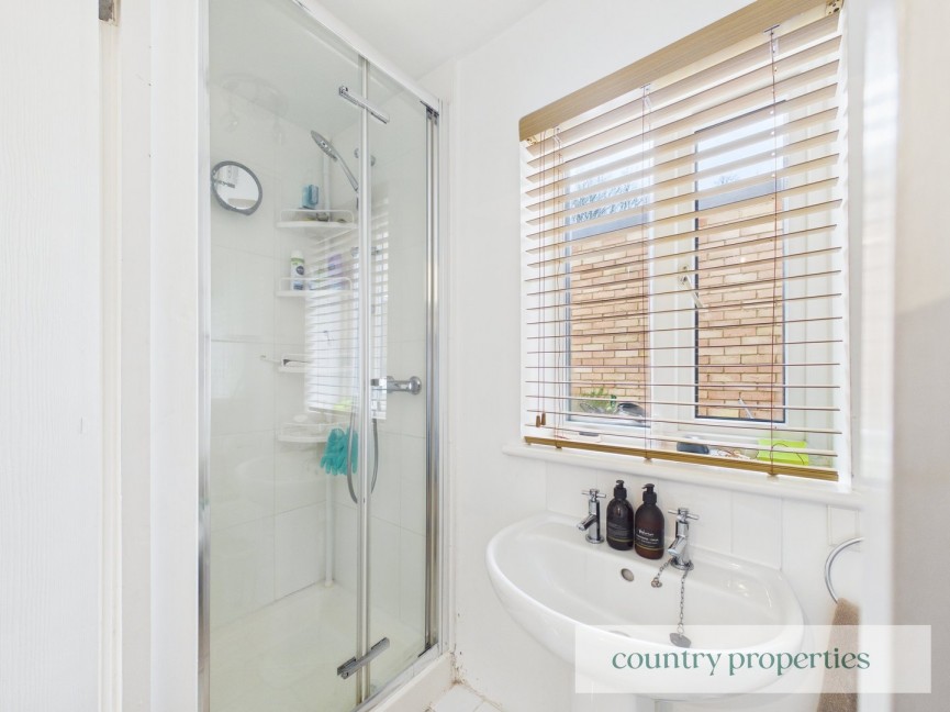 4 bedroom House for Sale The Commons, Welwyn Garden City, Hertfordshire