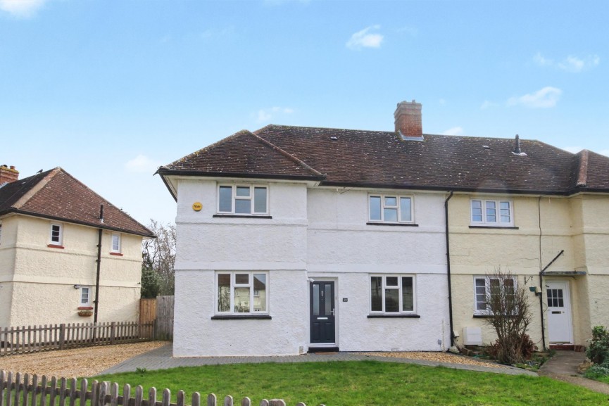 3 bedroom House for Sale Hillbrow, Letchworth Garden City, Hertfordshire