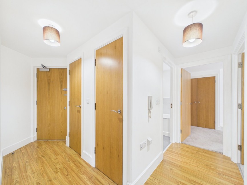 2 bedroom Flat for Sale Coopers Yard, Hitchin, Hertfordshire