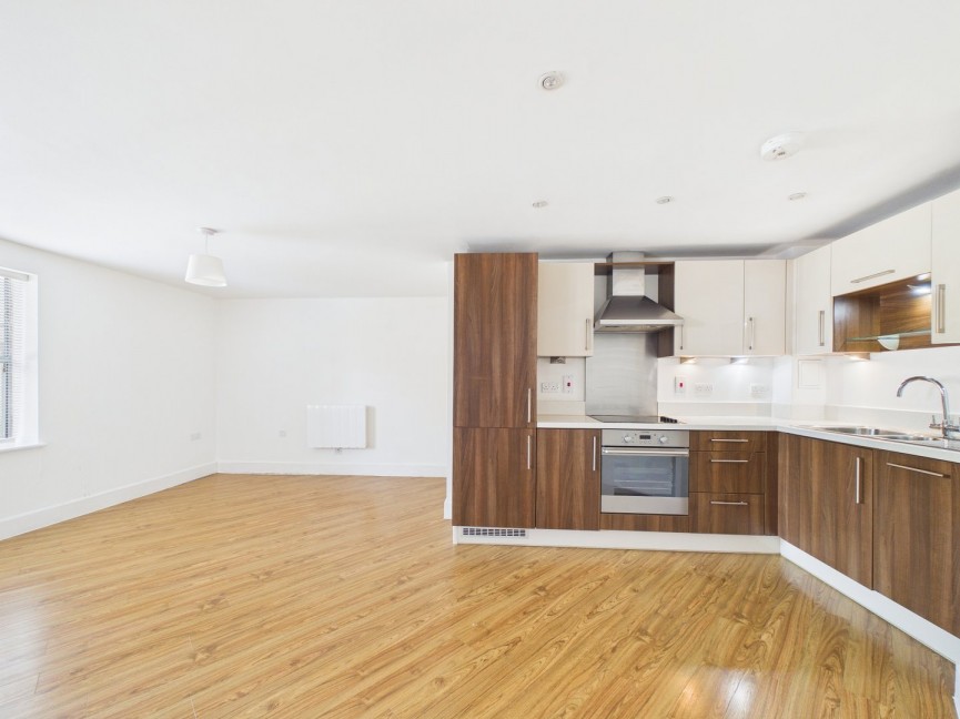 2 bedroom Flat for Sale Coopers Yard, Hitchin, Hertfordshire