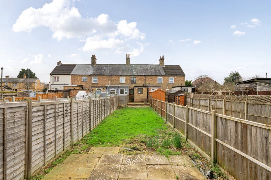 2 bedroom House for Sale Ampthill Road, Shefford, Bedfordshire