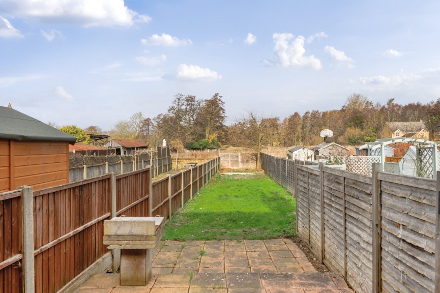 2 bedroom House for Sale Ampthill Road, Shefford, Bedfordshire