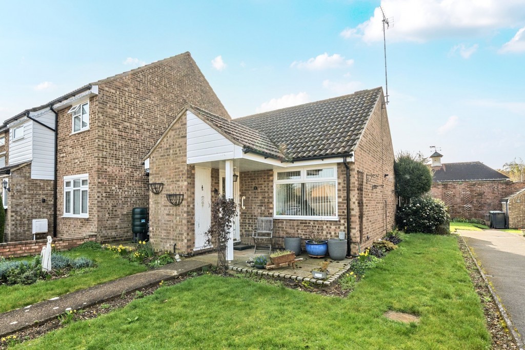 Vicarage Close, Arlesey, Bedfordshire