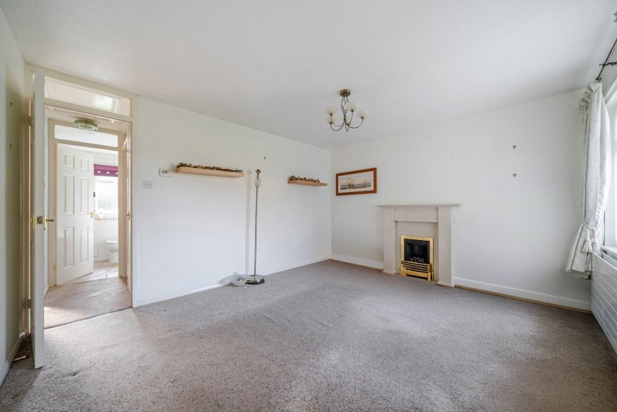 2 bedroom Bungalow for Sale Vicarage Close, Arlesey, Bedfordshire