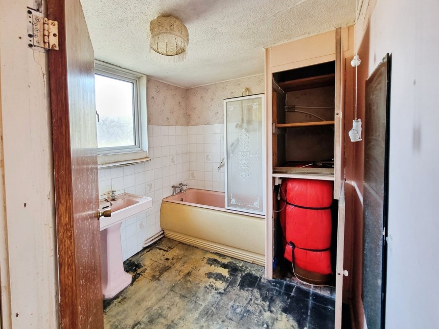 3 bedroom Land (Residential) for Sale Clophill, Bedfordshire