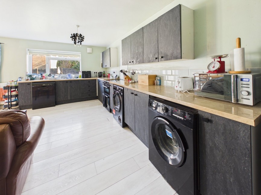 4 bedroom House for Sale Weston Way, Baldock, Hertfordshire