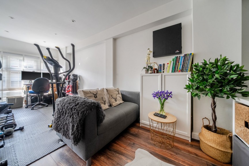 4 bedroom House for Sale The Quantocks, Flitwick, Bedfordshire