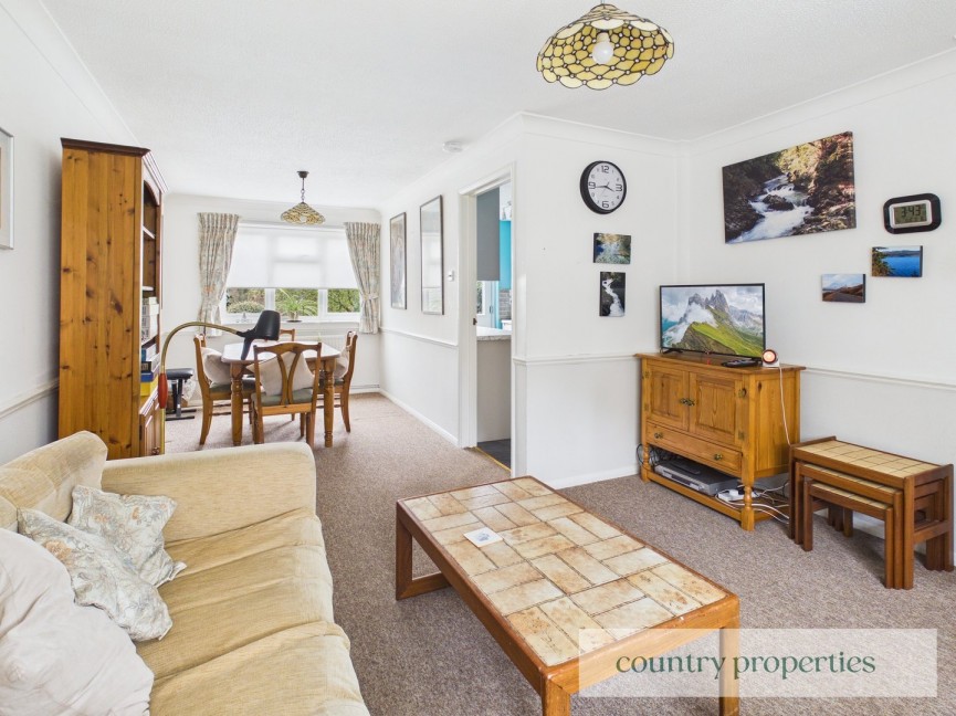 3 bedroom House for Sale Harwood Close, Welwyn Garden City, Hertfordshire