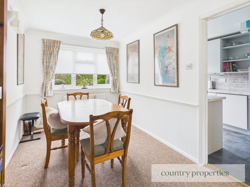 3 bedroom House for Sale Harwood Close, Welwyn Garden City, Hertfordshire