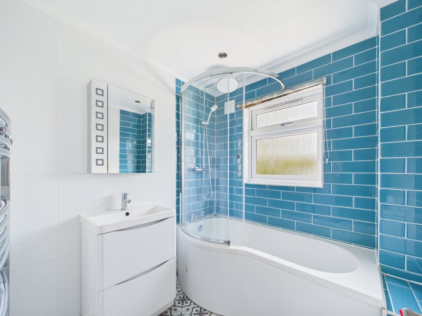 3 bedroom House for Sale Hardy Close, Hitchin, Hertfordshire