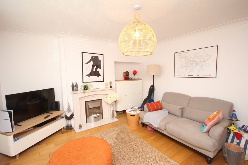 3 bedroom House for Sale Rushby Mead, Letchworth Garden City, Hertfordshire