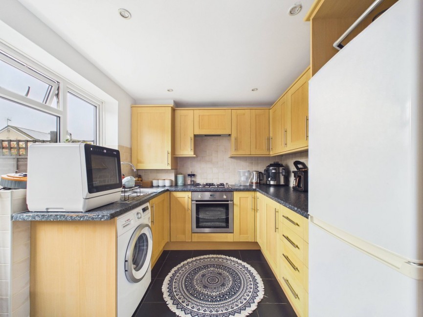 2 bedroom House for Sale Keats Way, Hitchin, Hertfordshire