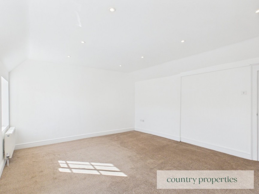 2 bedroom Flat for Letting Market Place, Hitchin, Hertfordshire