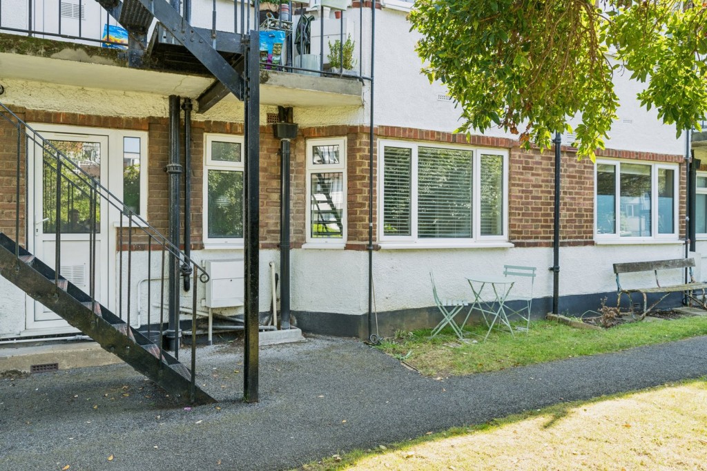 Garrison Court, Hitchin, Hertfordshire