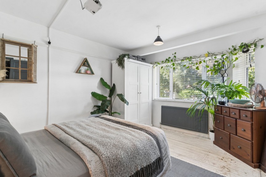 2 bedroom Flat for Sale Garrison Court, Hitchin, Hertfordshire