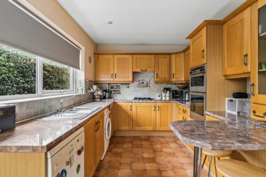 3 bedroom Bungalow for Sale Ampthill Road, Shefford, Bedfordshire