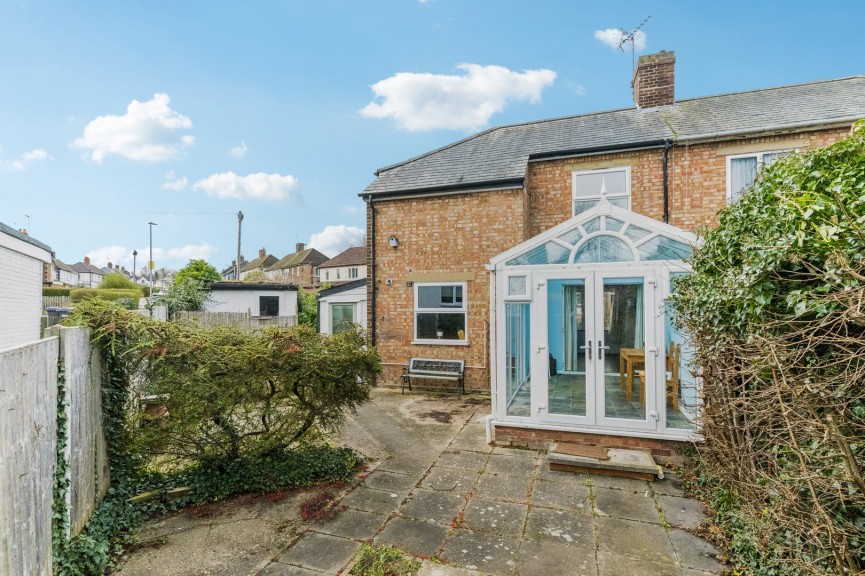 3 bedroom House for Sale Common Rise, Hitchin, Hertfordshire