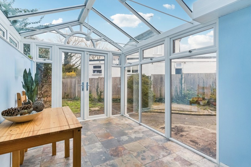 3 bedroom House for Sale Common Rise, Hitchin, Hertfordshire