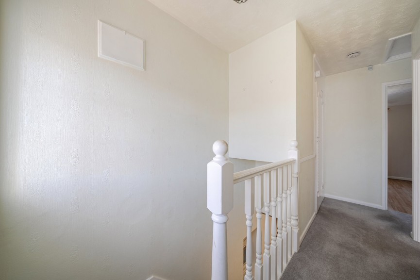 3 bedroom House for Sale Clifford Crescent, Luton, Bedfordshire