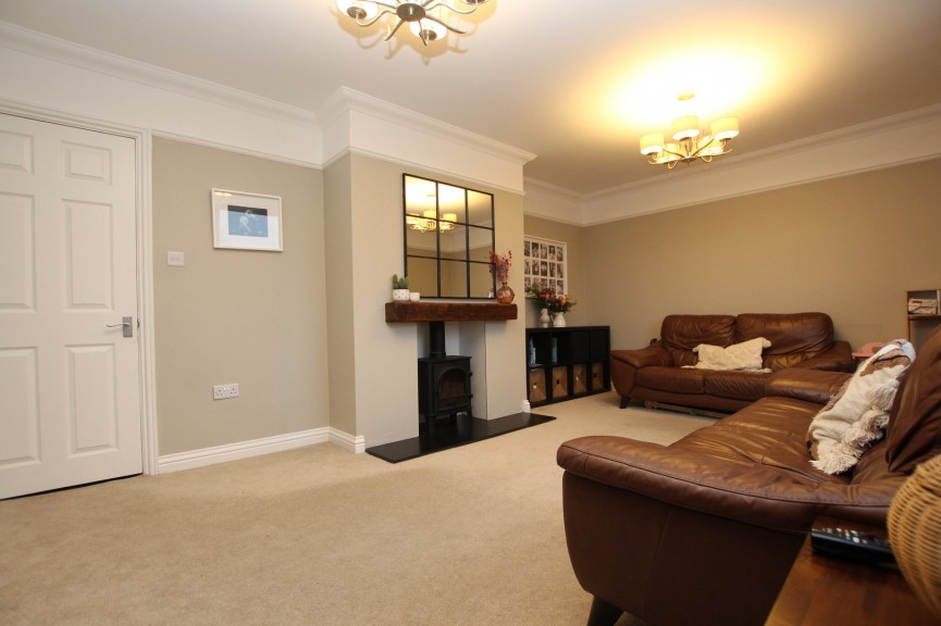 4 bedroom House for Letting Holme Court Avenue, Biggleswade, Bedfordshire