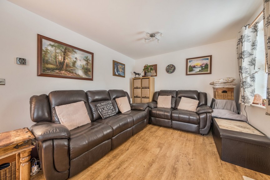 3 bedroom House for Sale Meppershall, Shefford, Bedfordshire