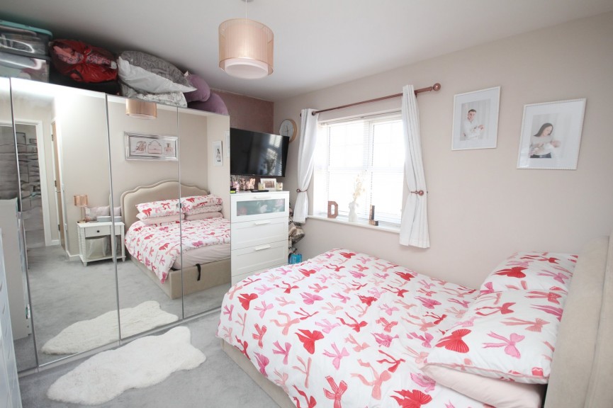 2 bedroom Flat for Sale Wissen Drive, Letchworth Garden City, Hertfordshire