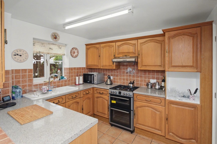 4 bedroom House for Sale Whitechurch Gardens, Letchworth Garden City, Hertfordshire