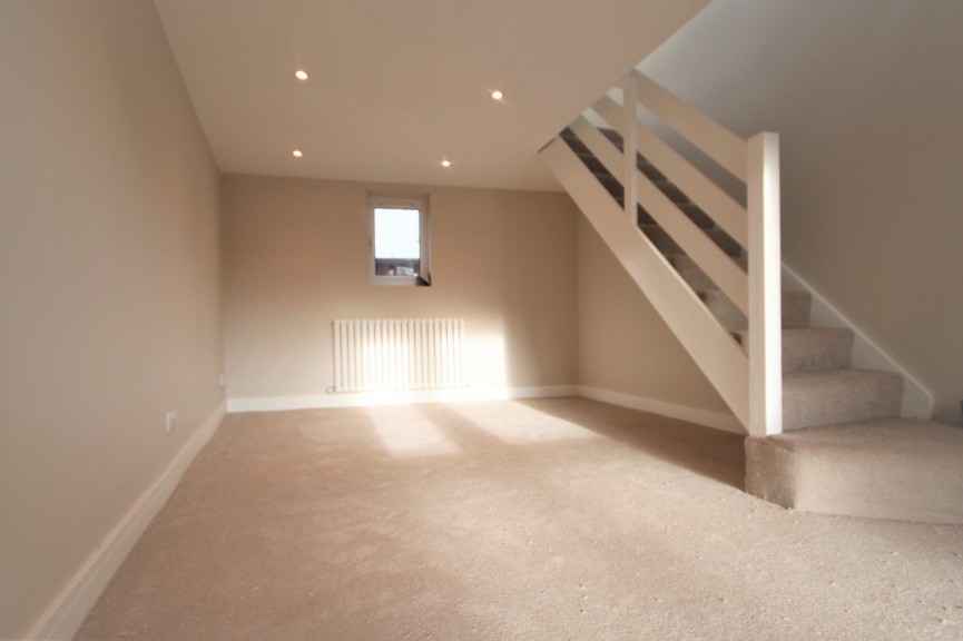 1 bedroom House for Letting High Street, Arlesey, Bedfordshire