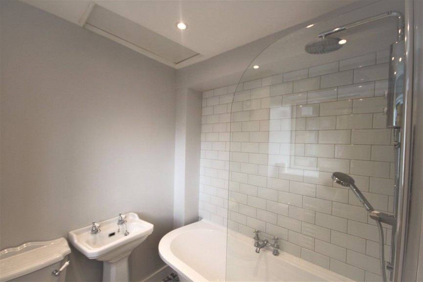 1 bedroom House for Letting High Street, Arlesey, Bedfordshire