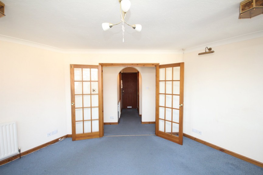 2 bedroom Flat for Sale Norton Way South, Letchworth Garden City, Hertfordshire