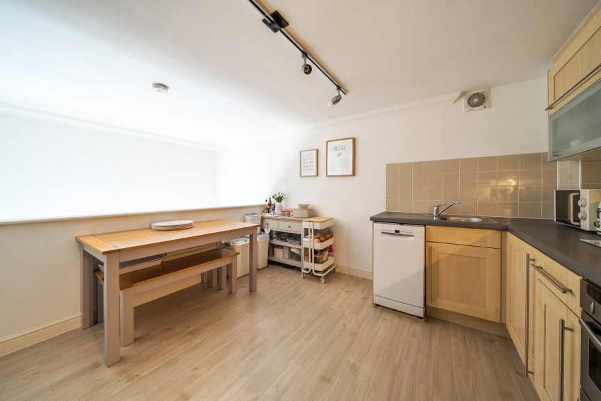 1 bedroom Flat for Sale Kingsley Avenue, Fairfield, Bedfordshire