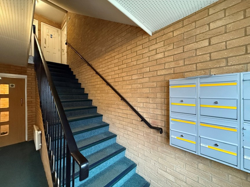 1 bedroom Flat for Letting The Hawthorns, Flitwick