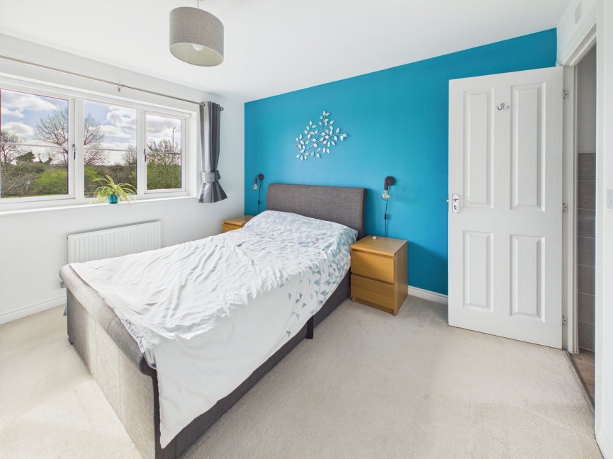 4 bedroom House for Sale Thames Bank, Biggleswade, Bedfordshire