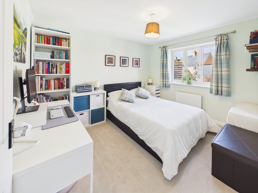 4 bedroom House for Sale Thames Bank, Biggleswade, Bedfordshire