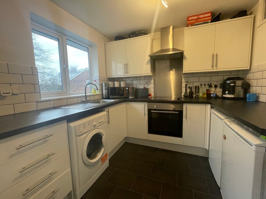2 bedroom Flat for Letting Scott Close, Royston, Hertfordshire