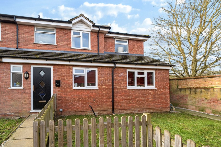 4 bedroom House for Sale Mersey Close, Flitwick, Bedfordshire