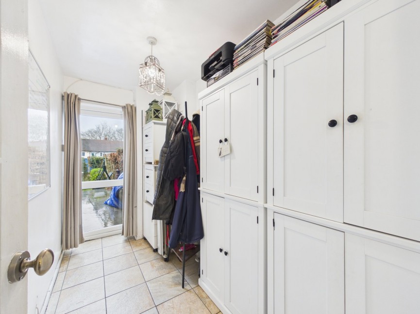 3 bedroom House for Sale Broadwater Crescent, Stevenage, Hertfordshire