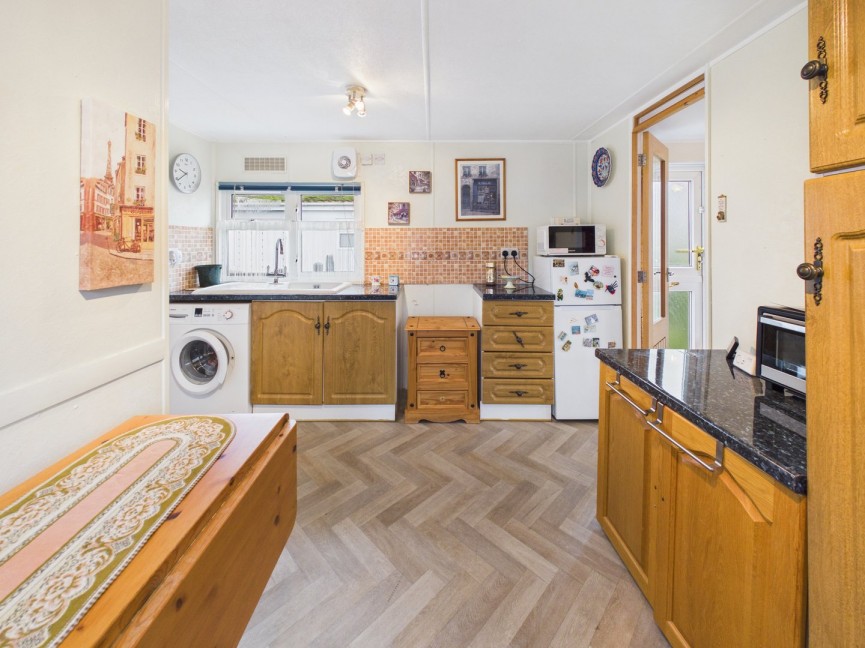 1 bedroom Park home for Sale Limekiln Lane, Baldock, Hertfordshire