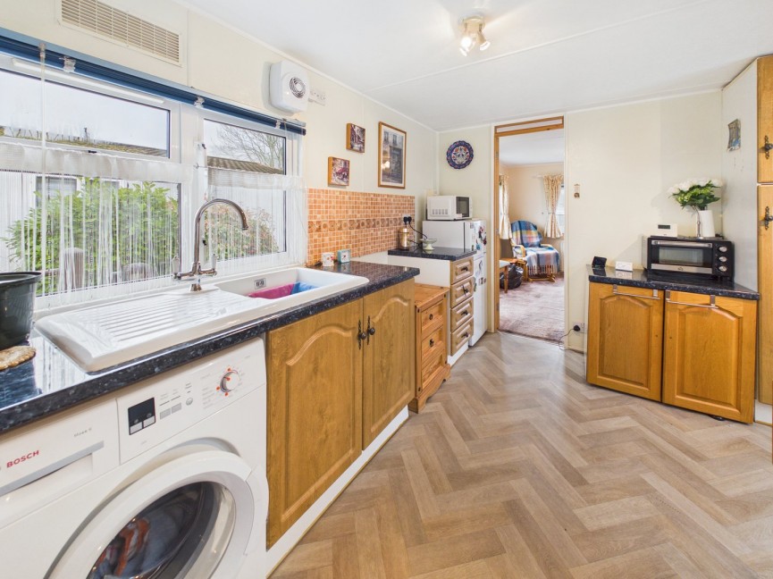 1 bedroom Park home for Sale Limekiln Lane, Baldock, Hertfordshire