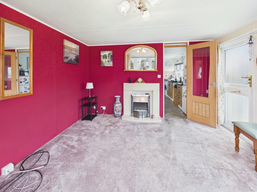 1 bedroom Park home for Sale Limekiln Lane, Baldock, Hertfordshire