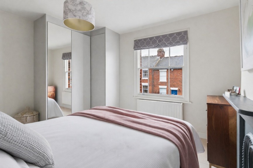 2 bedroom House for Sale Trevor Road, Hitchin, Hertfordshire