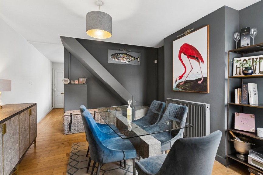 2 bedroom House for Sale Trevor Road, Hitchin, Hertfordshire