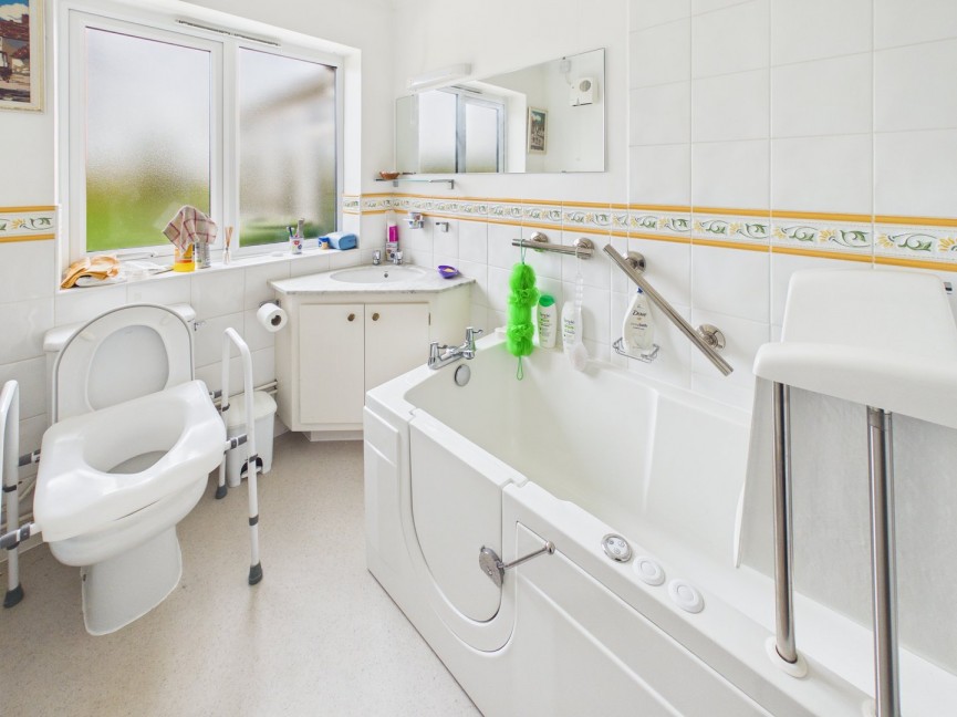 2 bedroom Bungalow for Sale Ashwell, Baldock, Hertfordshire