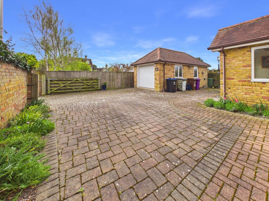 2 bedroom Bungalow for Sale Ashwell, Baldock, Hertfordshire