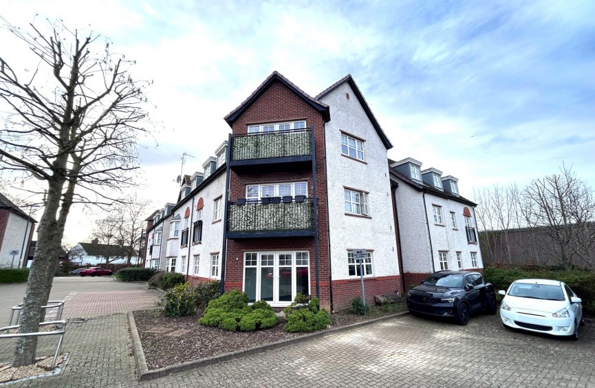 2 bedroom Flat for Letting Ascot Drive, Letchworth Garden City, Hertfordshire
