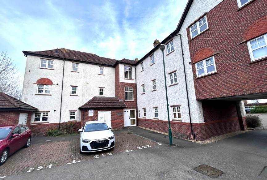 2 bedroom Flat for Letting Ascot Drive, Letchworth Garden City, Hertfordshire