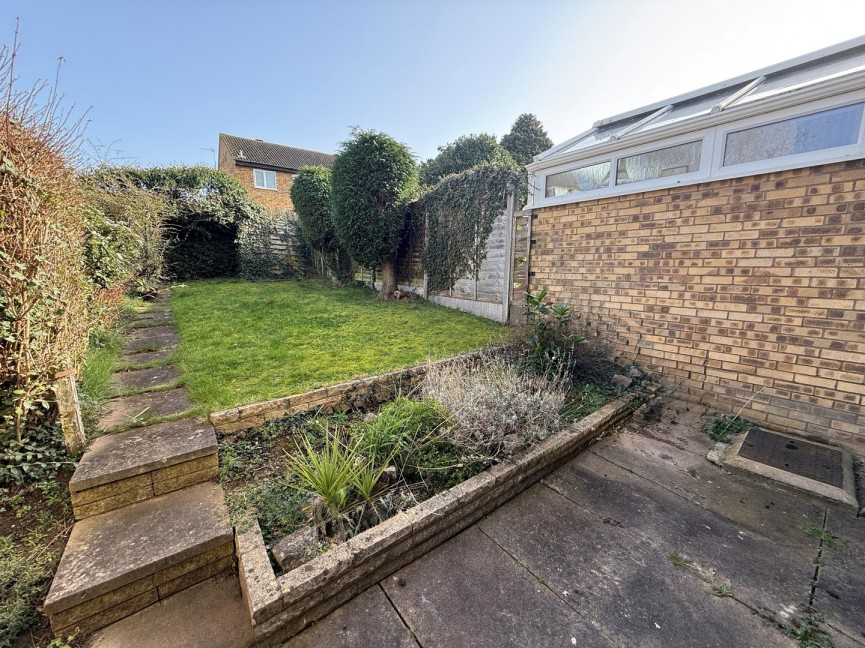 2 bedroom House for Letting Trent Avenue, Flitwick, Beds