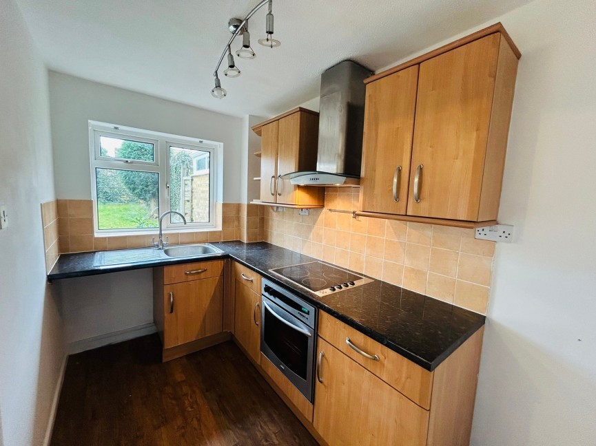 2 bedroom House for Letting Trent Avenue, Flitwick, Beds