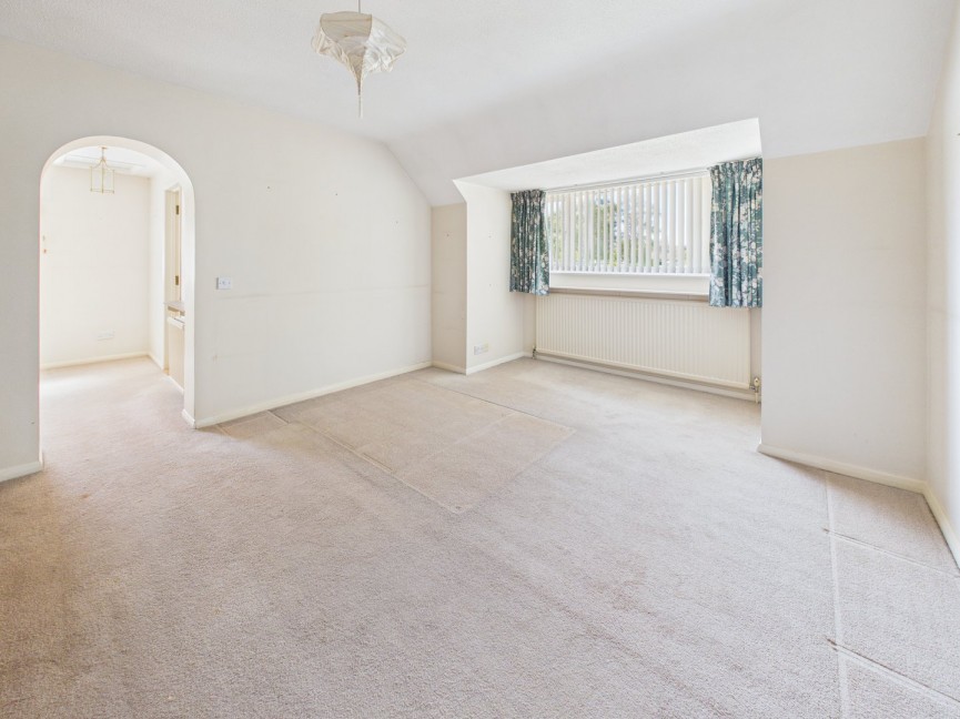 3 bedroom Bungalow for Sale Limekiln Lane, BALDOCK, Hertfordshire